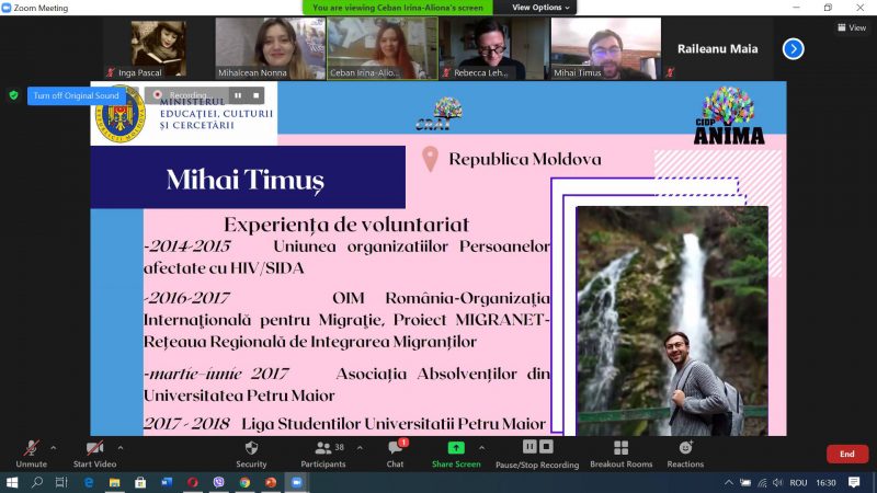Sesiunea ”Anticafeneaua Voluntarilor„