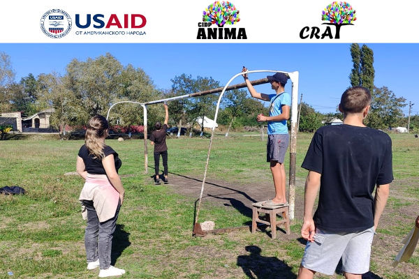 Stadionul din Miciurin a fost renovat cu implicarea grupului de tineri voluntari!